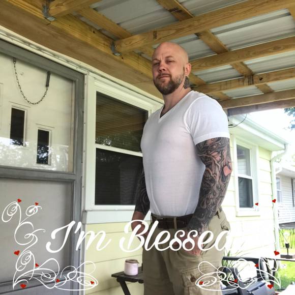 Meet your Posher, Joshua - Picture 1 of 1